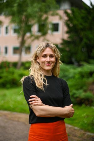 Marlene_Freter_Kontakt.jpg - Lovasi - ligrafie